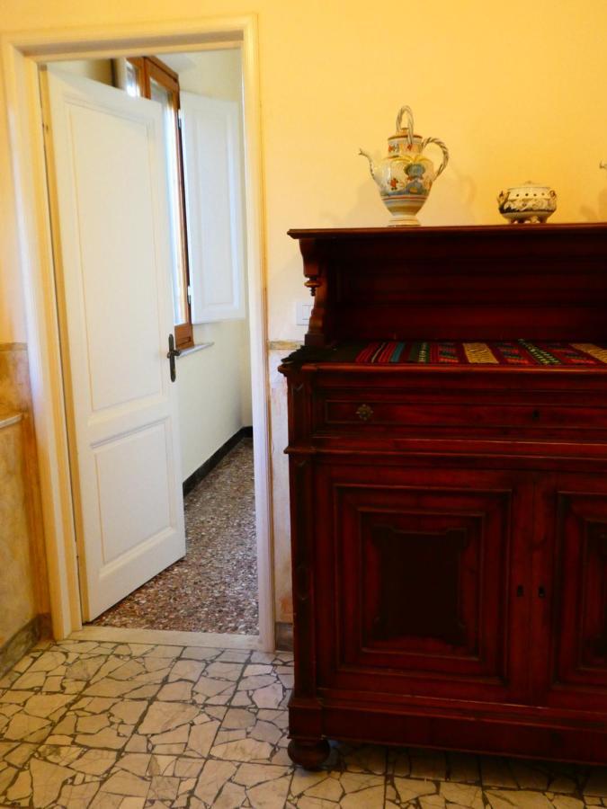 Casa Storica E Confortevole Empoli Luaran gambar